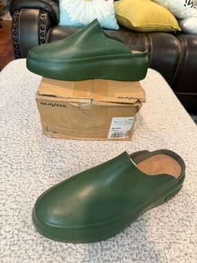 SeaVees women’s Green Slip-On Clog Mule